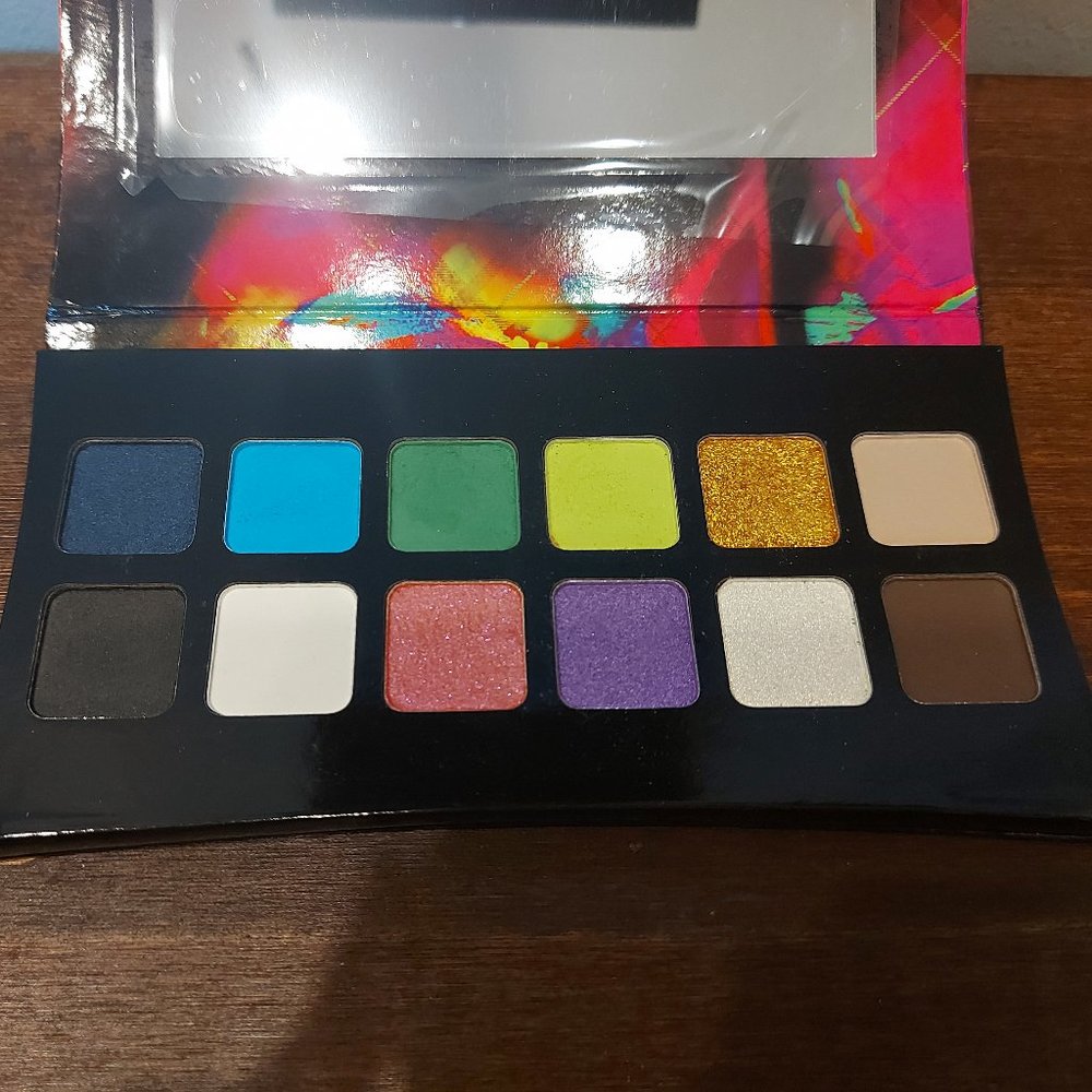 Illamasqua Electrify Palette